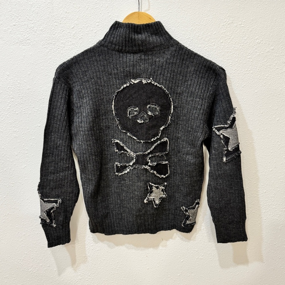 HOT TOPIC Star & Skull Patches Grey Knit Jacket - Picture 4 of 7